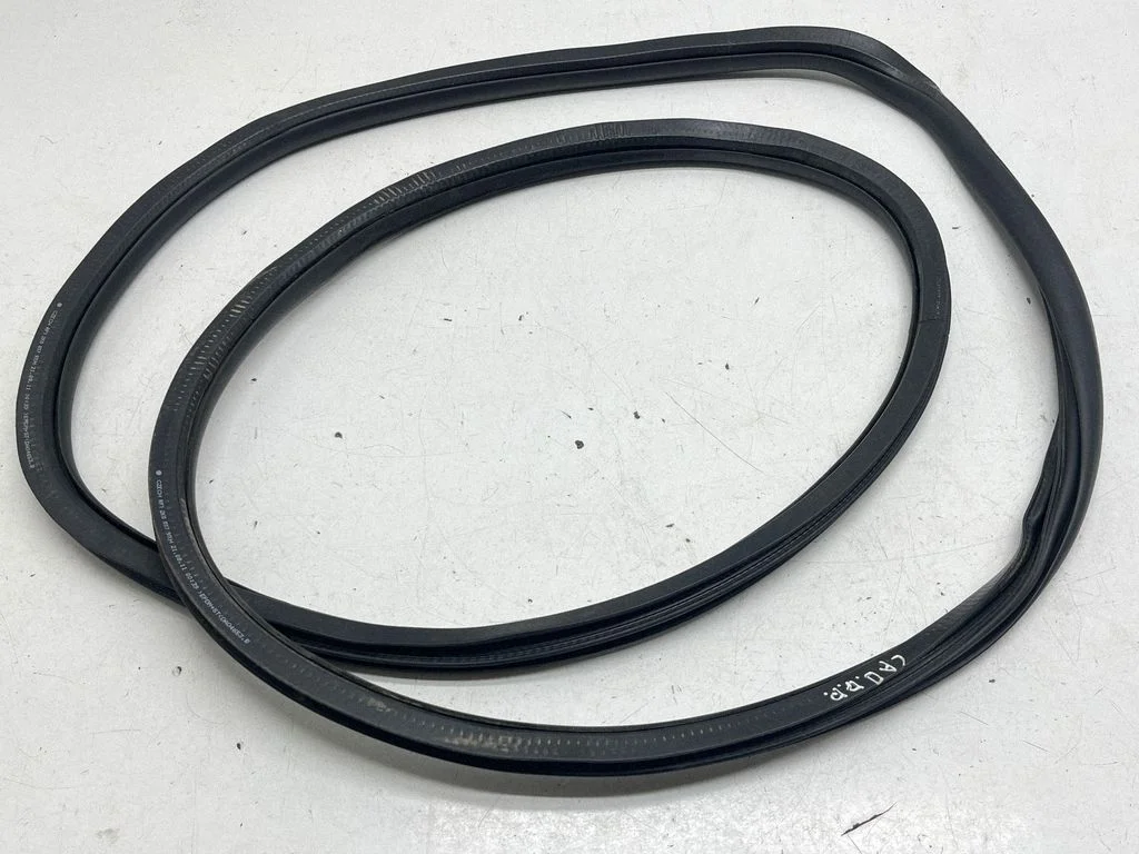Front door rubber seal 2K0837911H