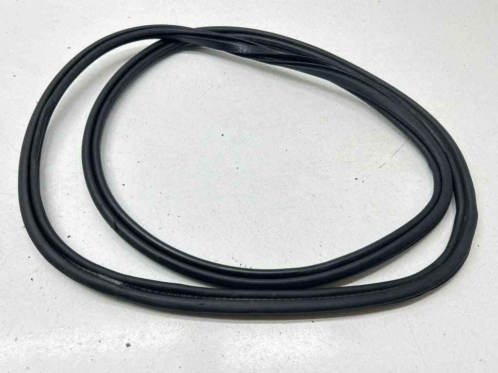 Front door rubber seal 31424344