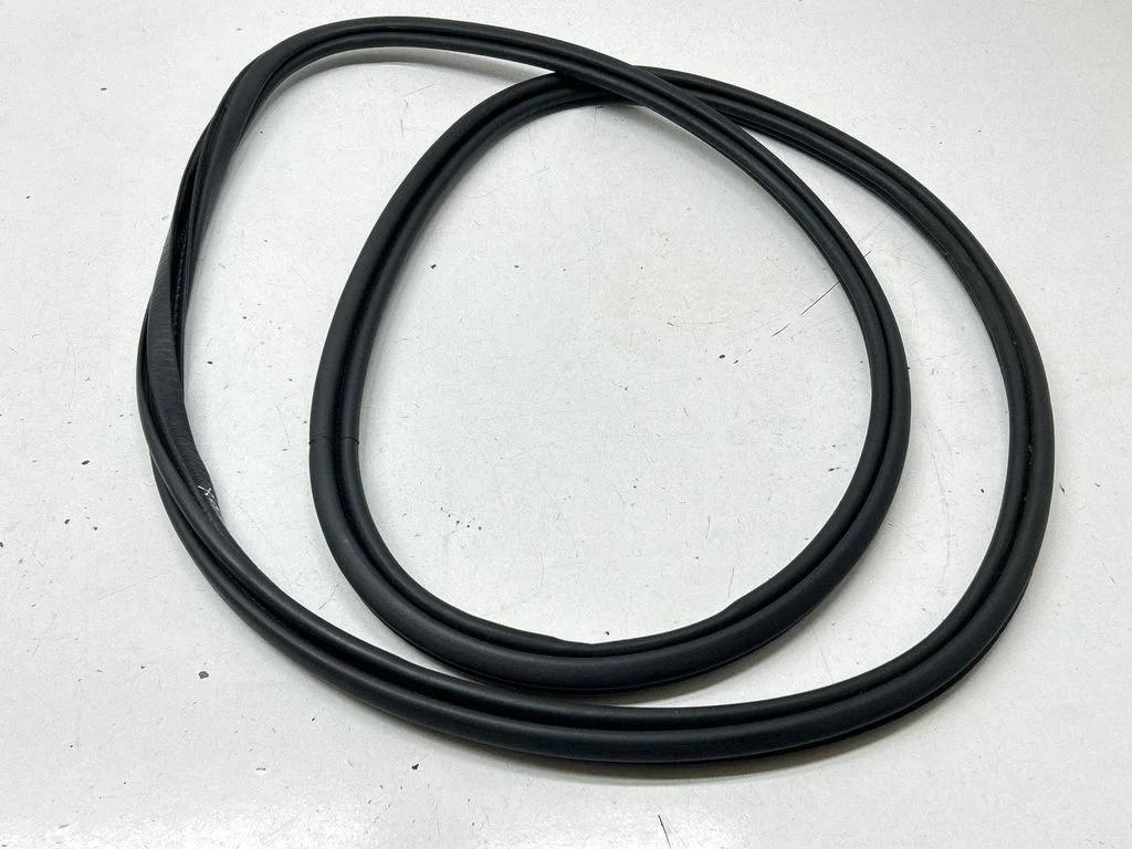Front door rubber seal – Volvo XC60 (2017-)