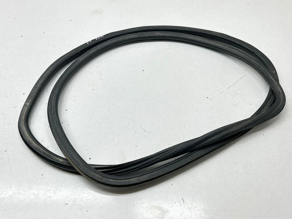 Front door rubber seal A6397210080