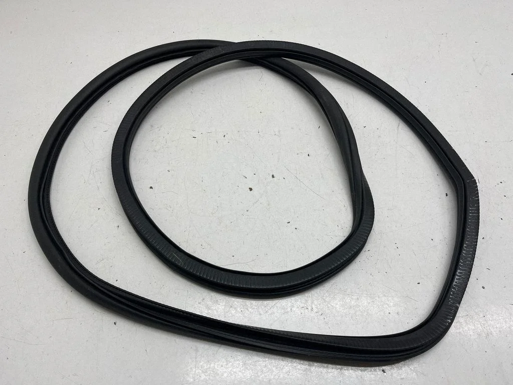 Uszczelka drzwi przednich (na karoserii) – Volkswagen Jetta USA (2019-)