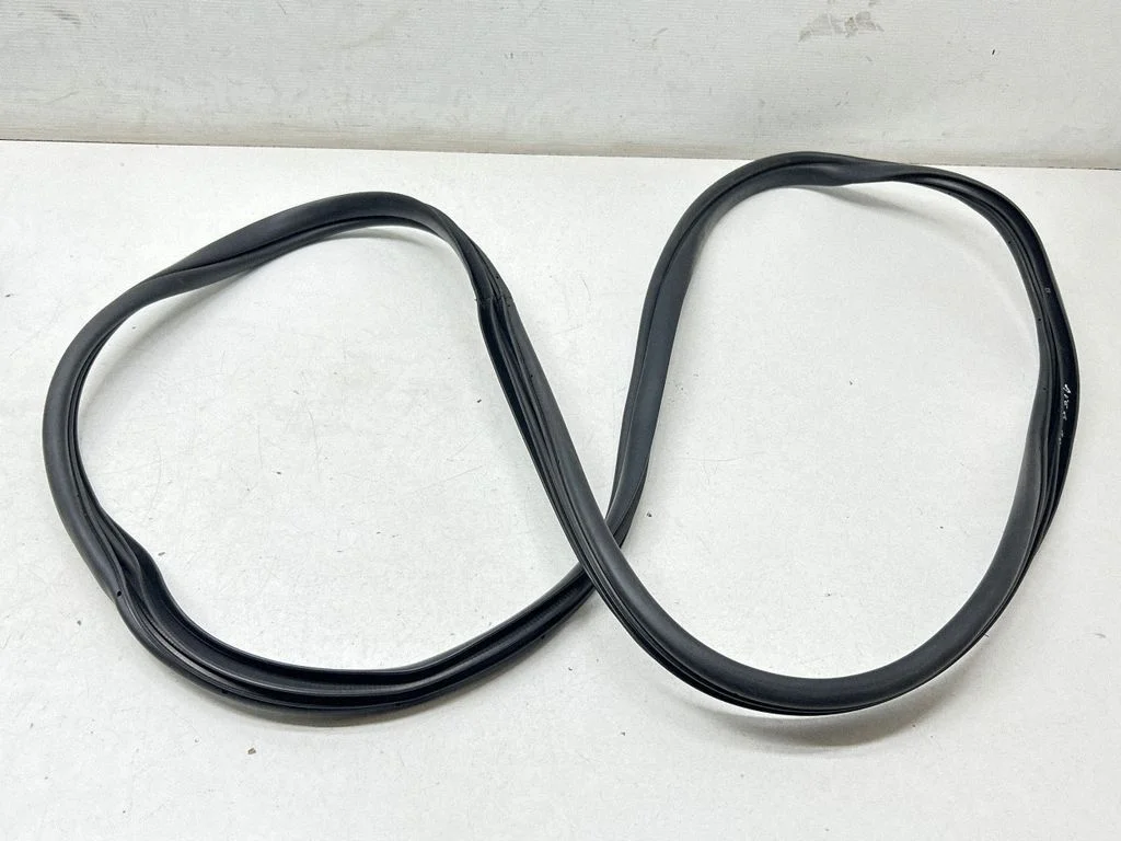 Front door rubber seal – KIA EV6 (2021-)