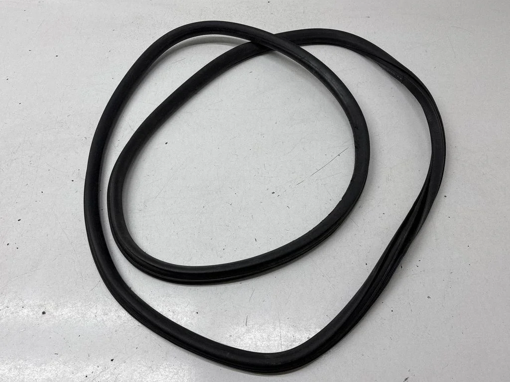 Front door rubber seal 2K0837911H