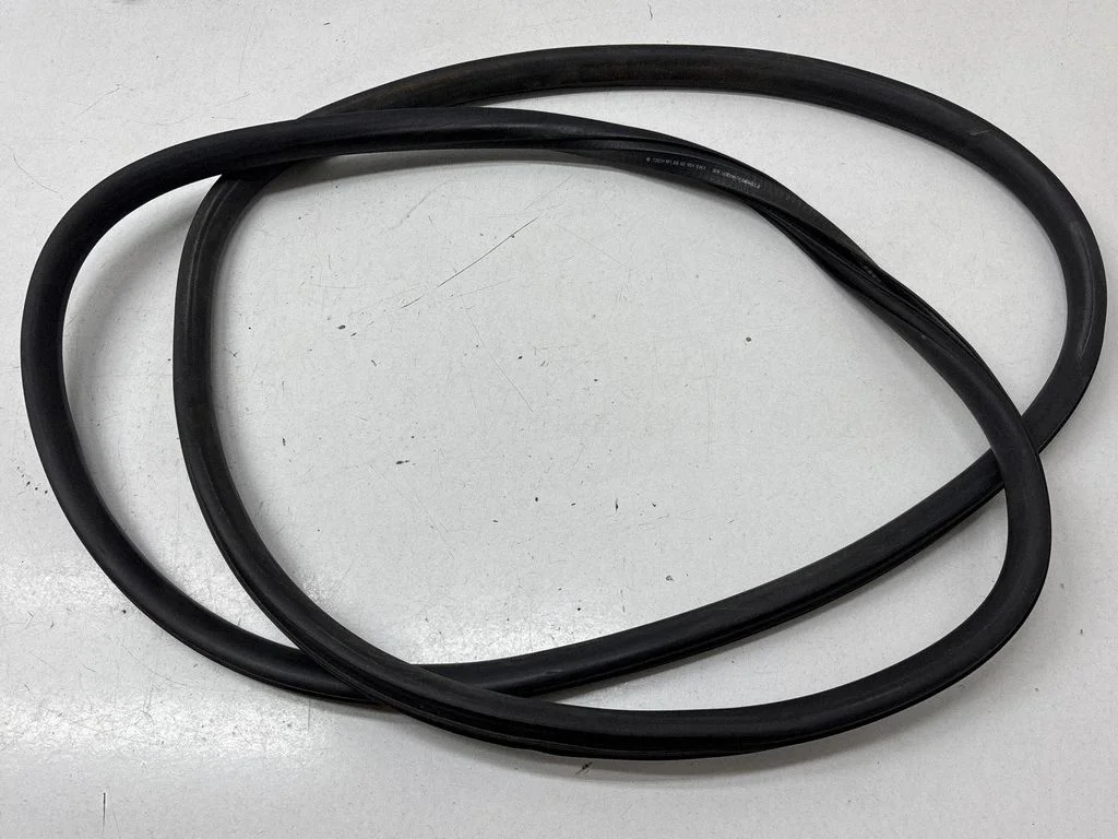 Front door rubber seal 2K0837911H
