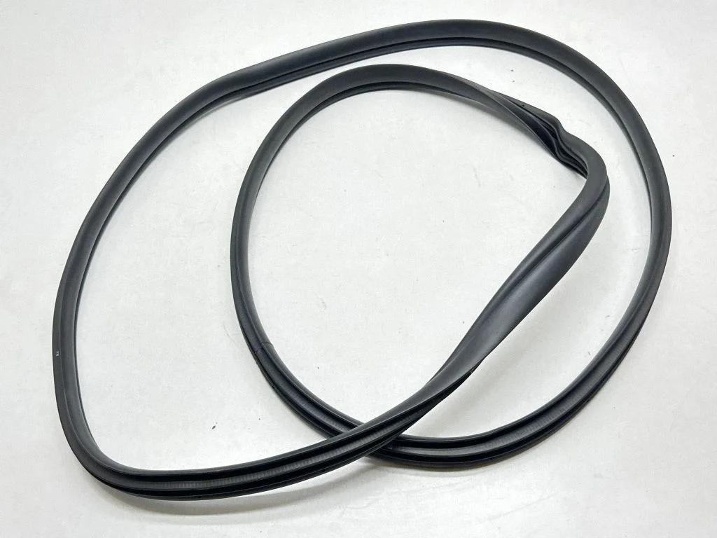 Front door rubber seal – KIA EV6 (2021-)