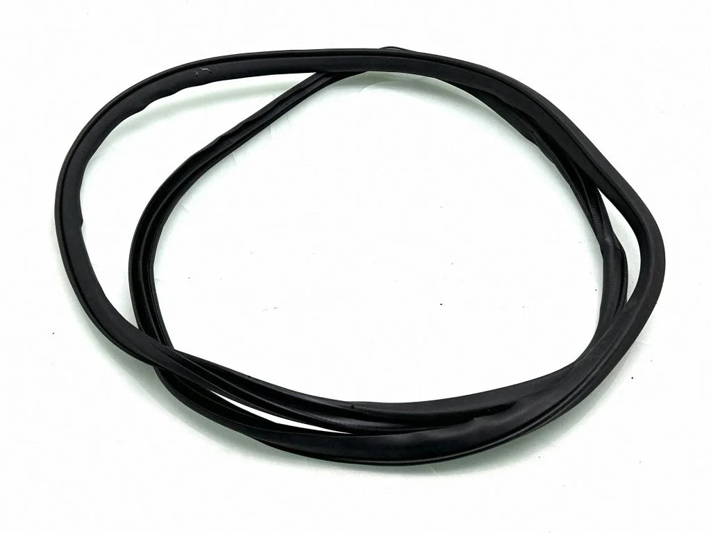 Front door rubber seal – Nissan Navara D23 (2015-)