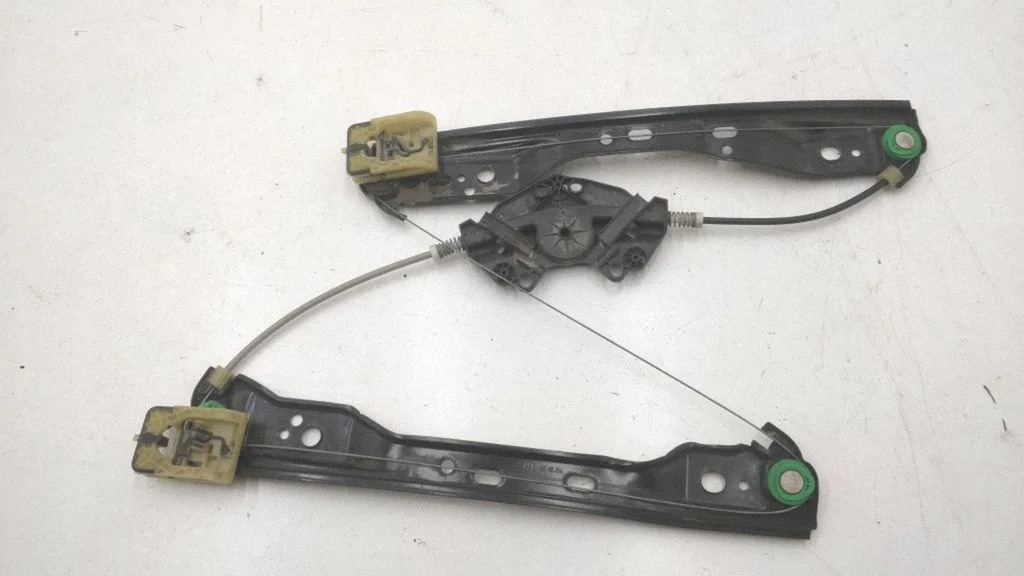 Front window lifting mechanism without motor 964290100