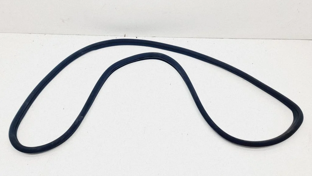 Front door rubber seal