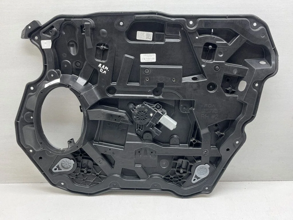Priekšējā el. loga pacēlāja mehānisma komplekts CB59113P