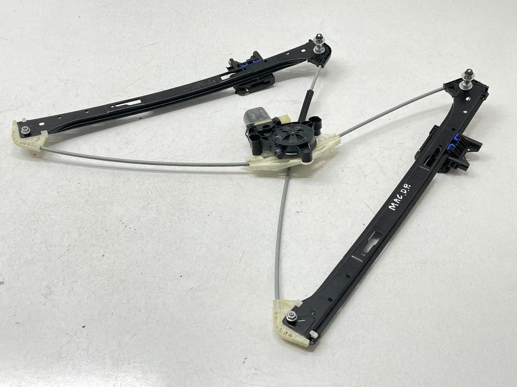 Front door window regulator with motor – Porsche Macan (95B) (2014-2018)