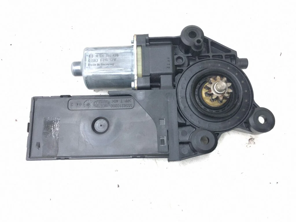 Front door window regulator motor 807300621R