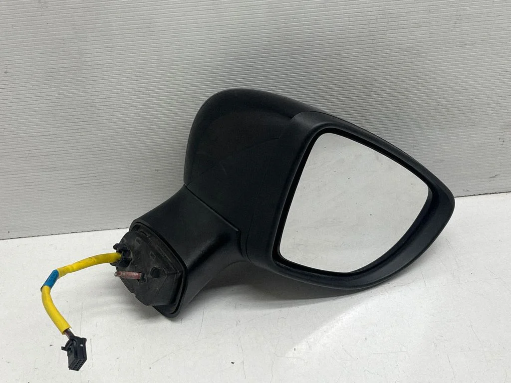 Esiukse elektriline välispeegel 963016046R – Renault Captur (2013-2020)