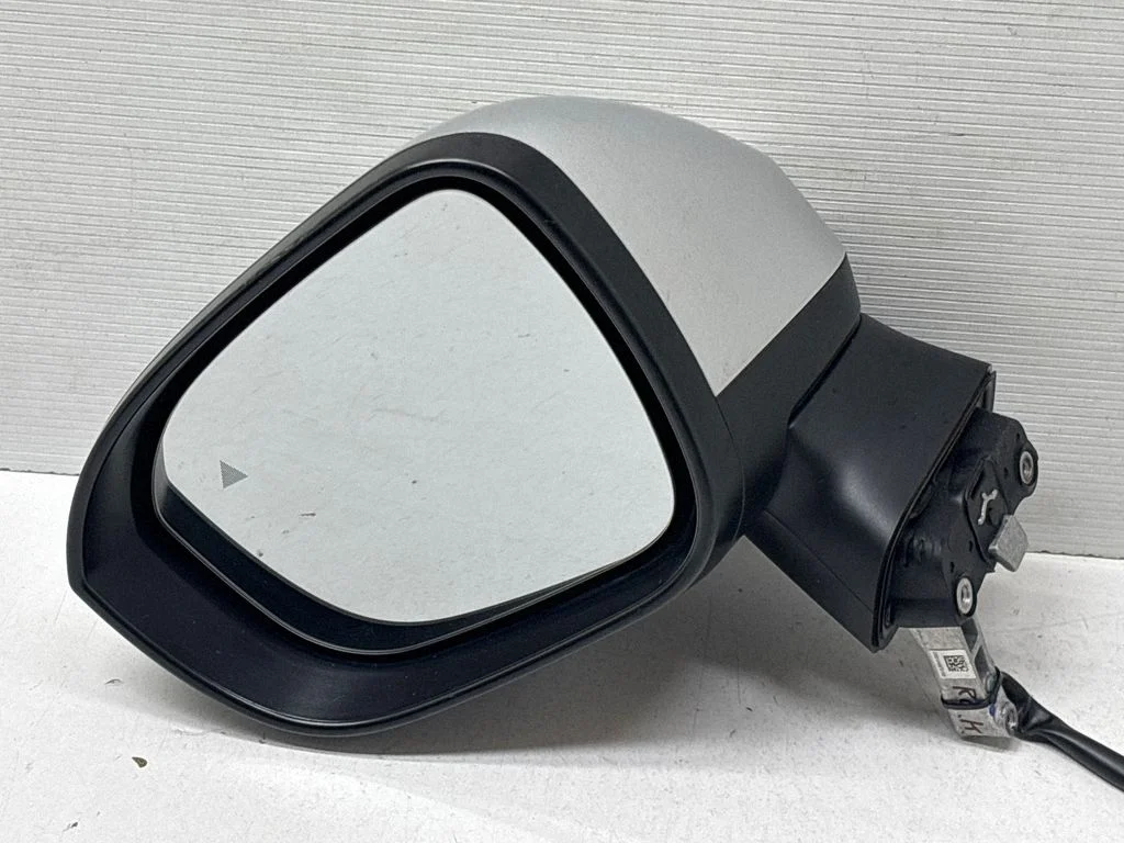 Esiukse elektriline välispeegel 963026RY0A