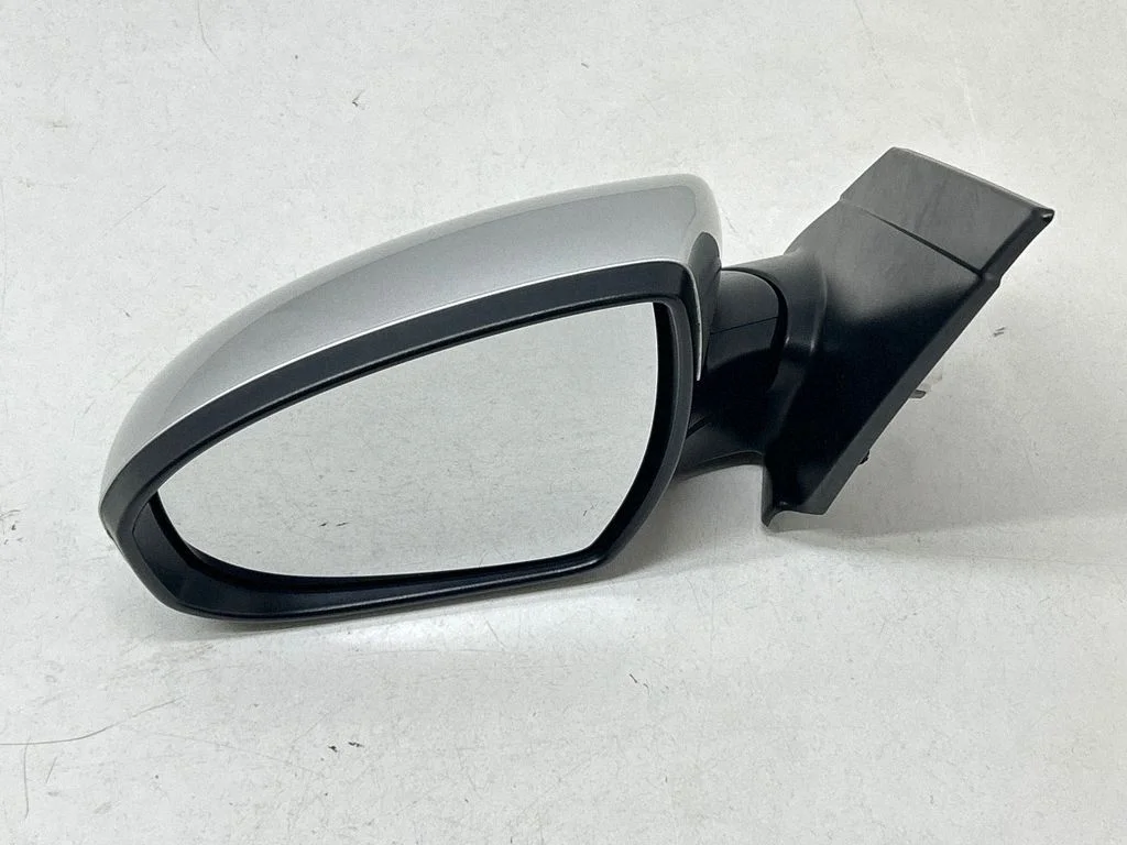 Esiukse elektriline välispeegel E4044673