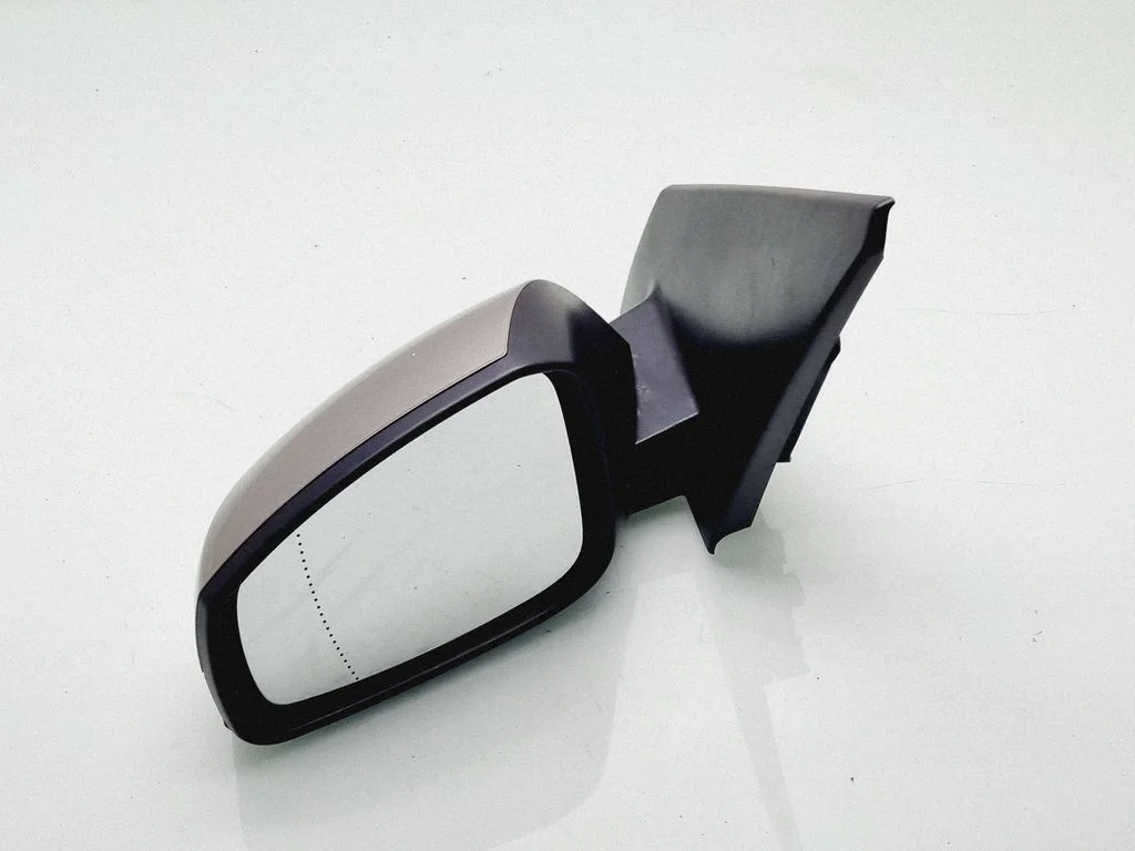 Front door electric wing mirror – left