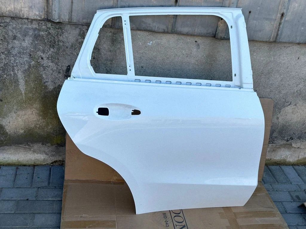 Drzwi tylne A2937321200