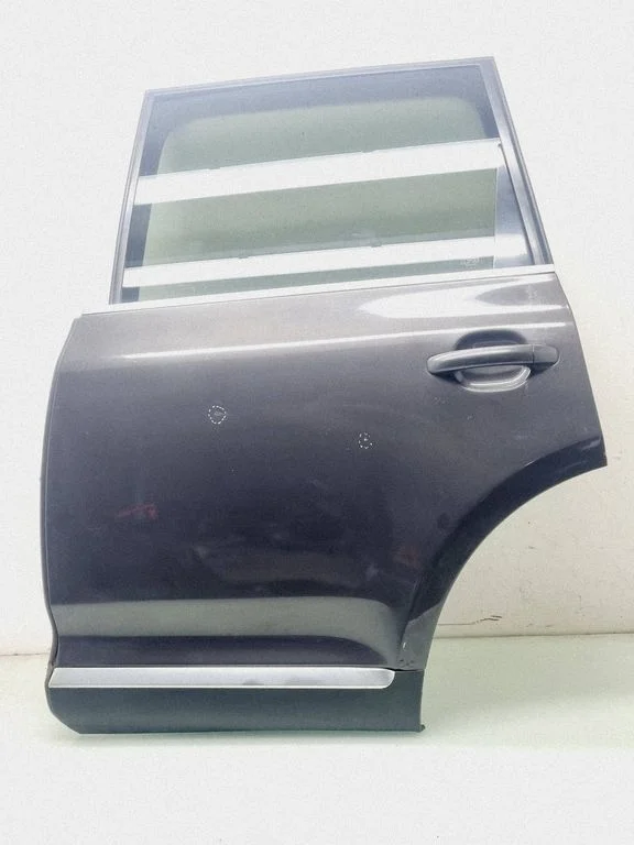 Rear door – rear left