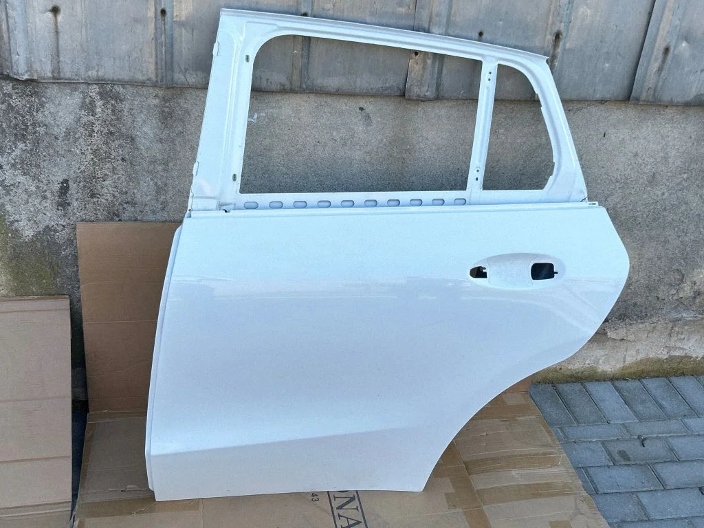 Drzwi tylne A2937321100