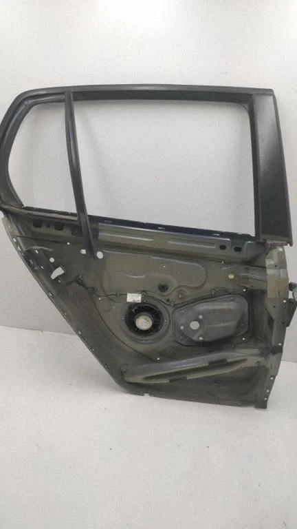 Rear door – rear right