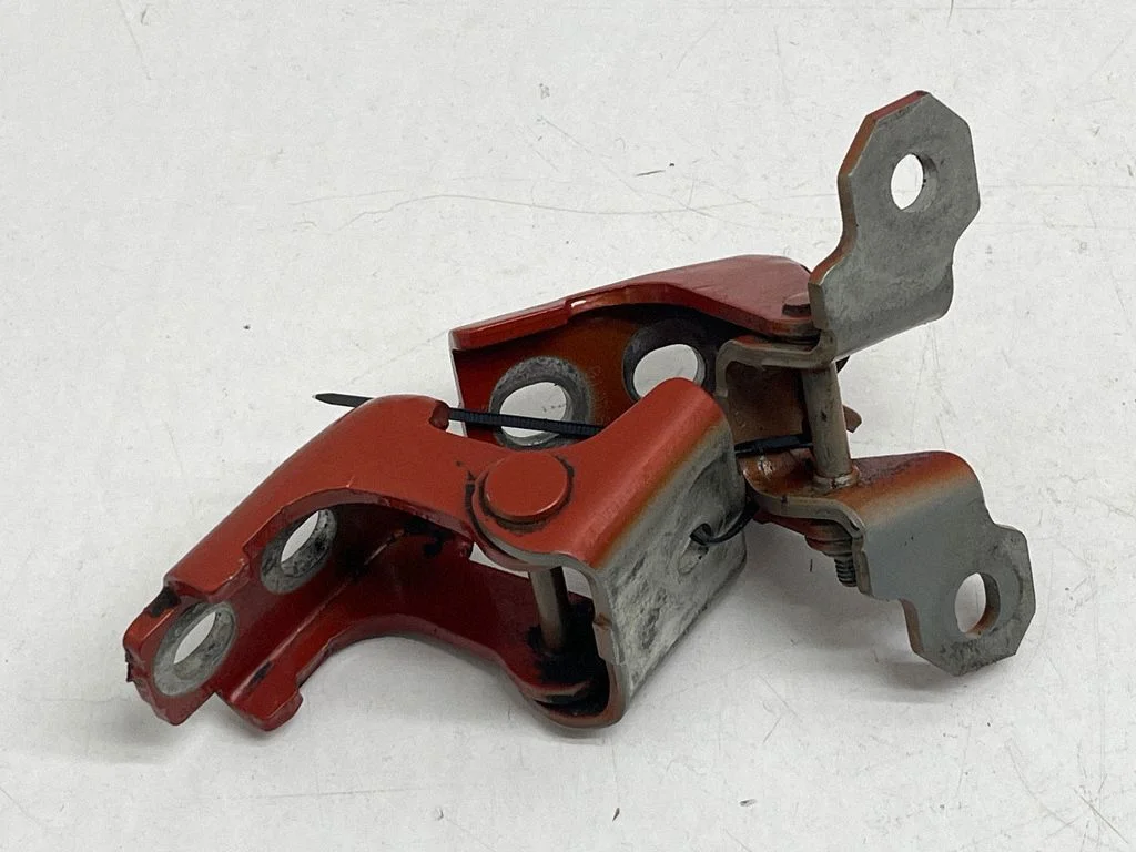 Rear door hinge set – Renault Captur (2013-2020)