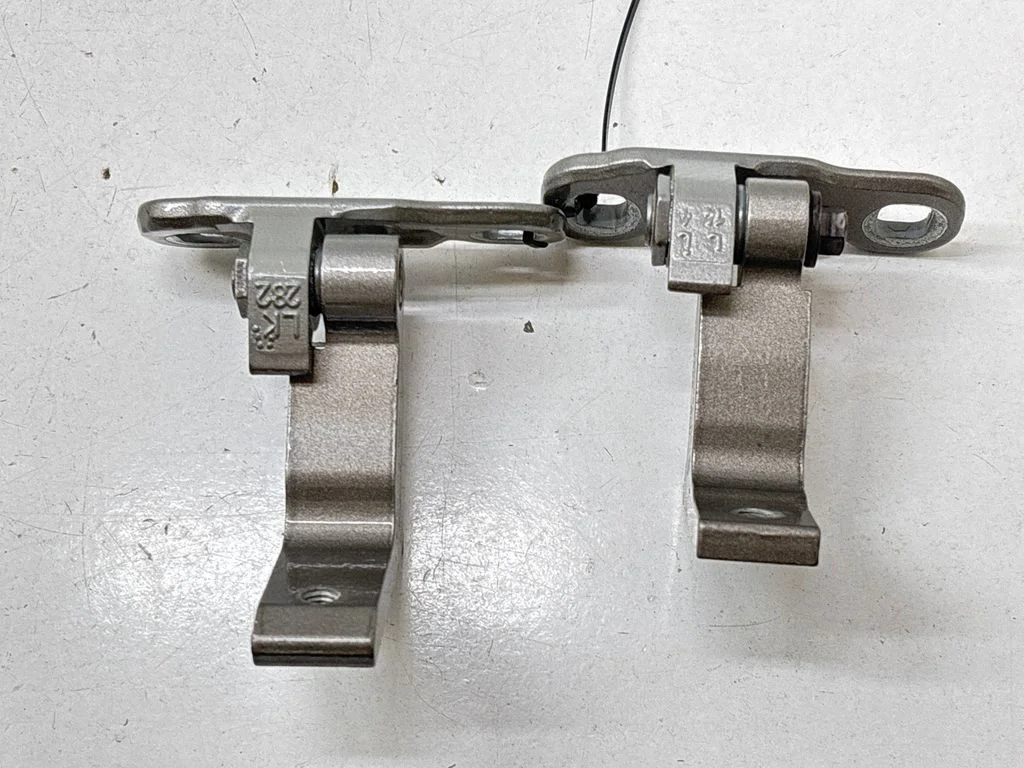 Tagaukse hingede komplekt – Volvo XC90 (2014-)