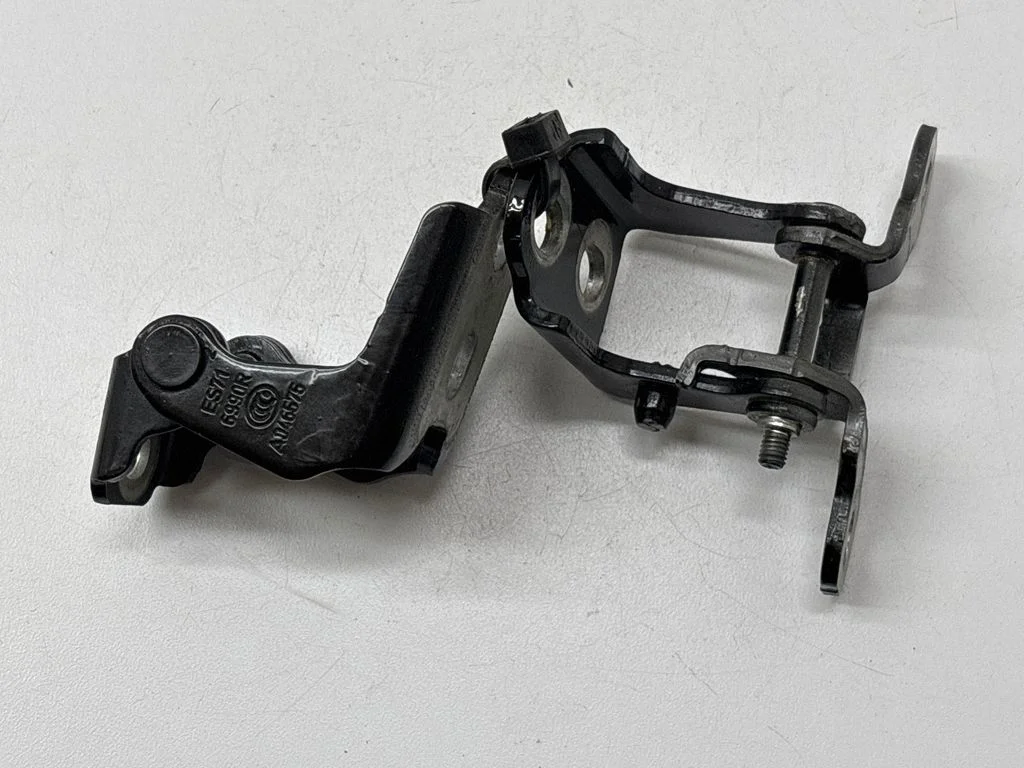Rear door hinge set – Renault Megane Mégane Renault Sport III (IV Based) (2017-2023)