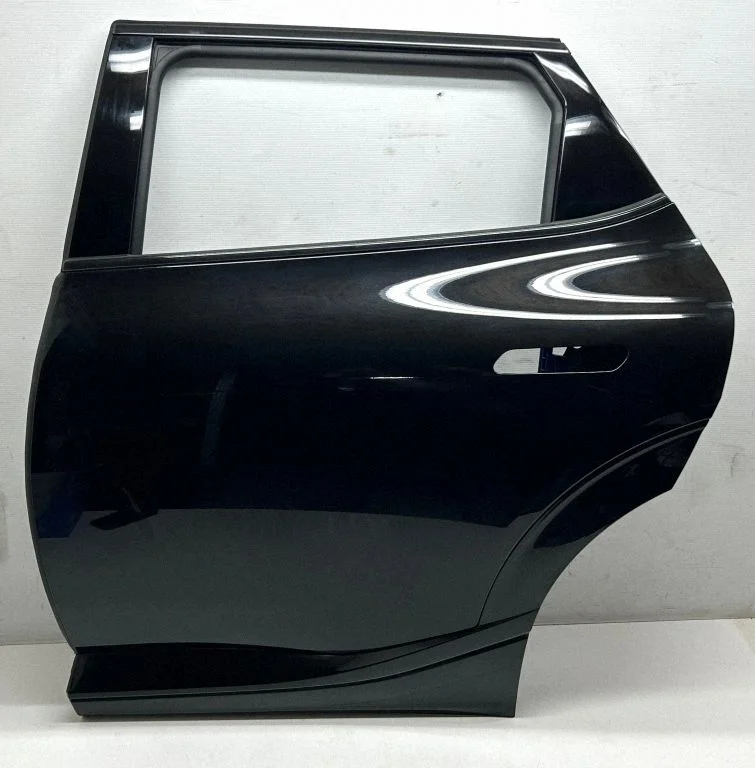Rear door 77003CV000