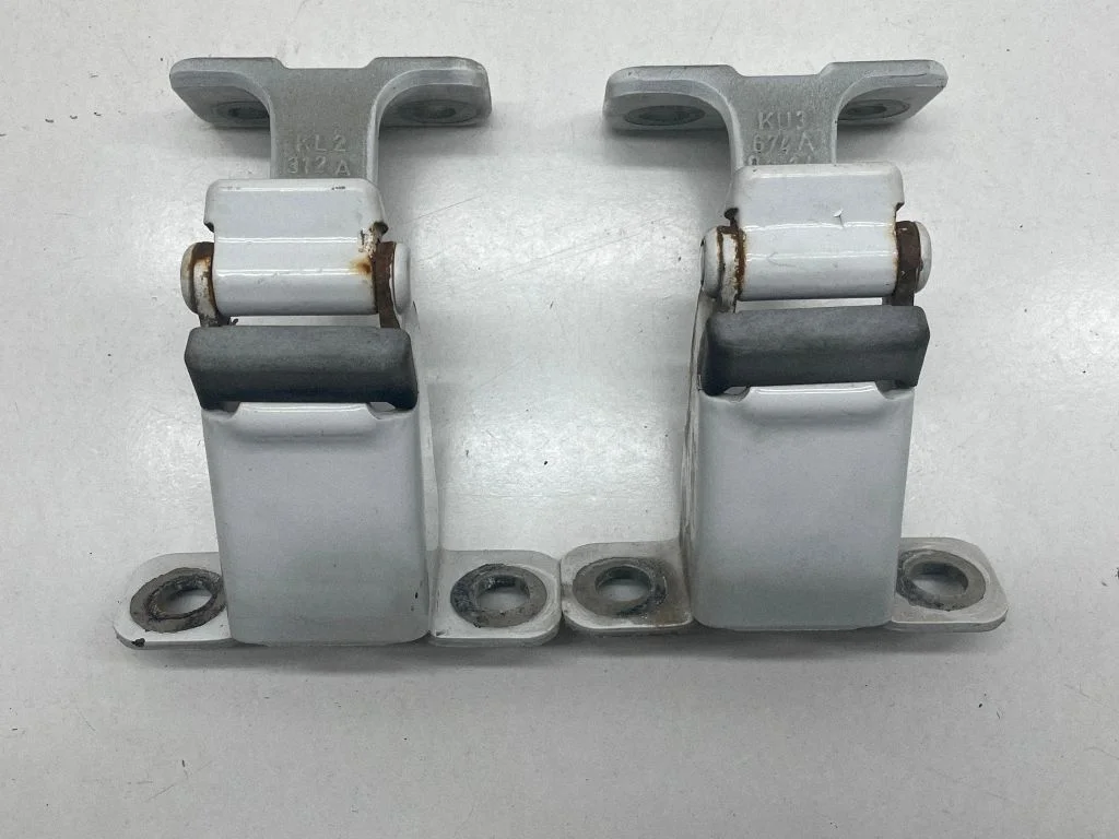 Tagaukse hingede komplekt 312A