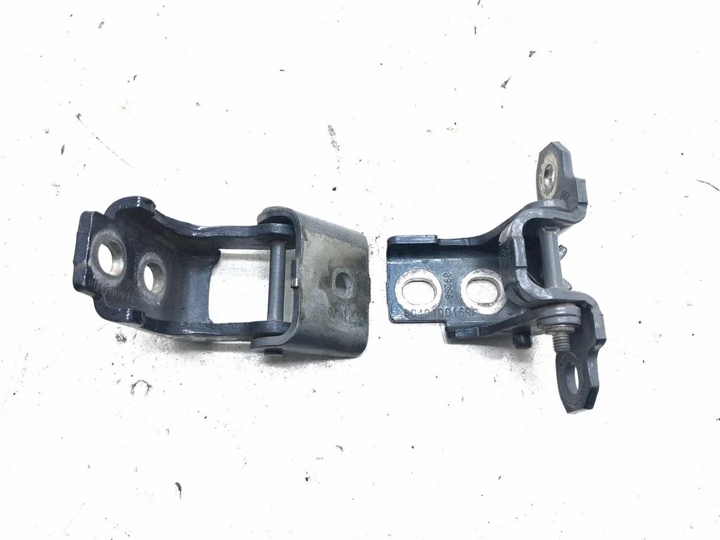 Rear door hinge set 804200003RK