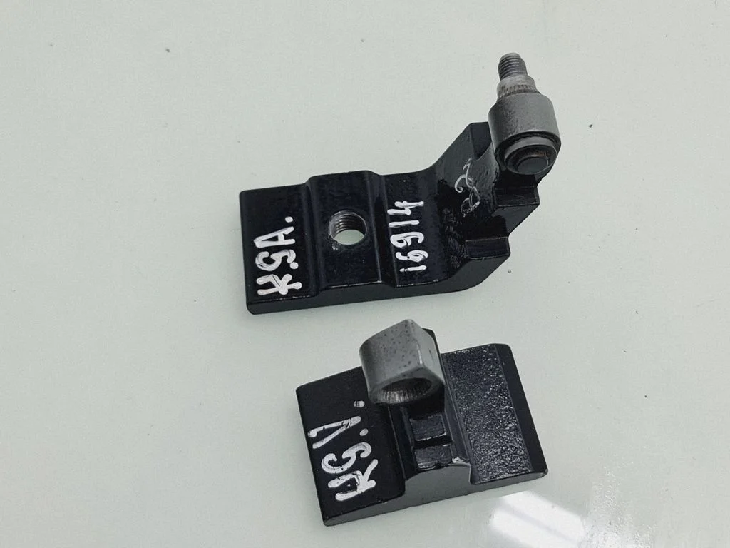 Rear door hinge set – BMW X5 E70 (2006-2013)