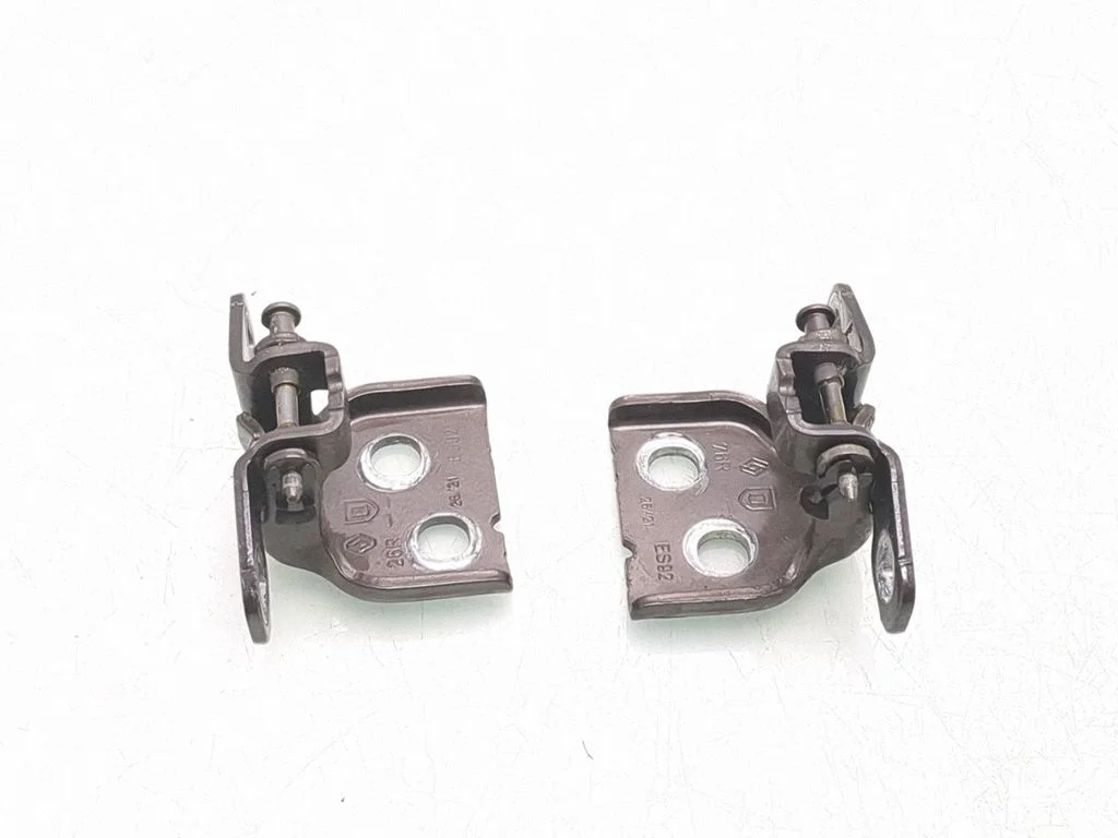 Rear door hinge set – rear left