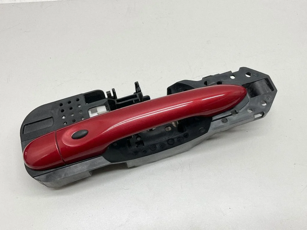 Rear door exterior handle 806070032R