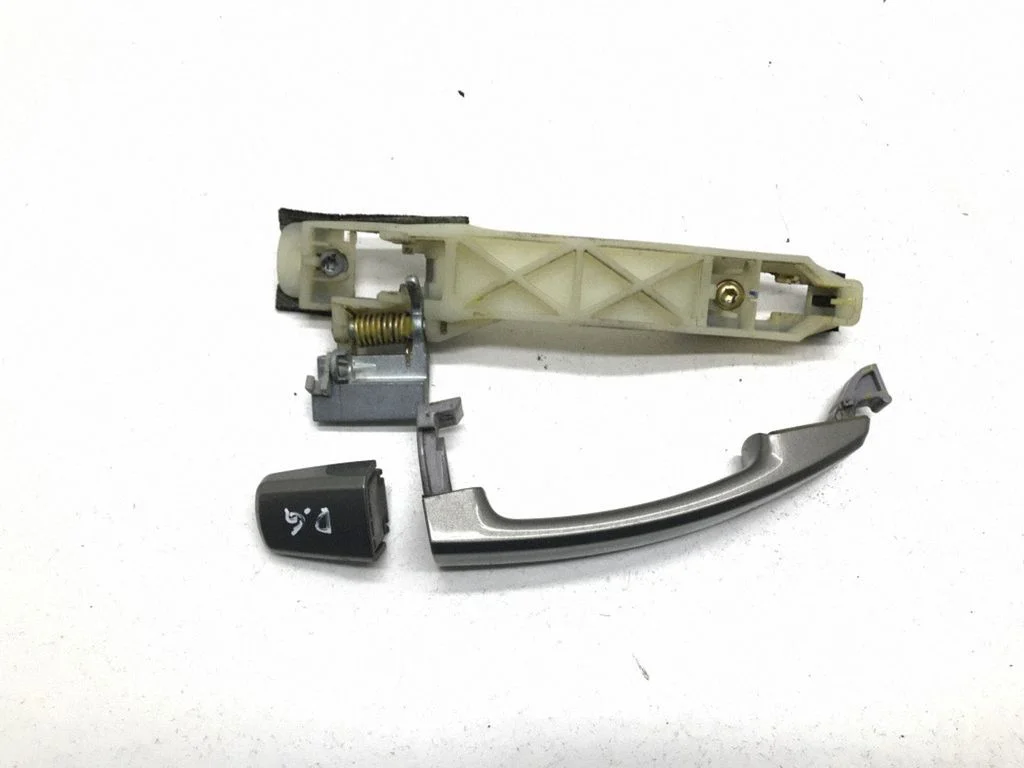 Rear door exterior handle – rear right