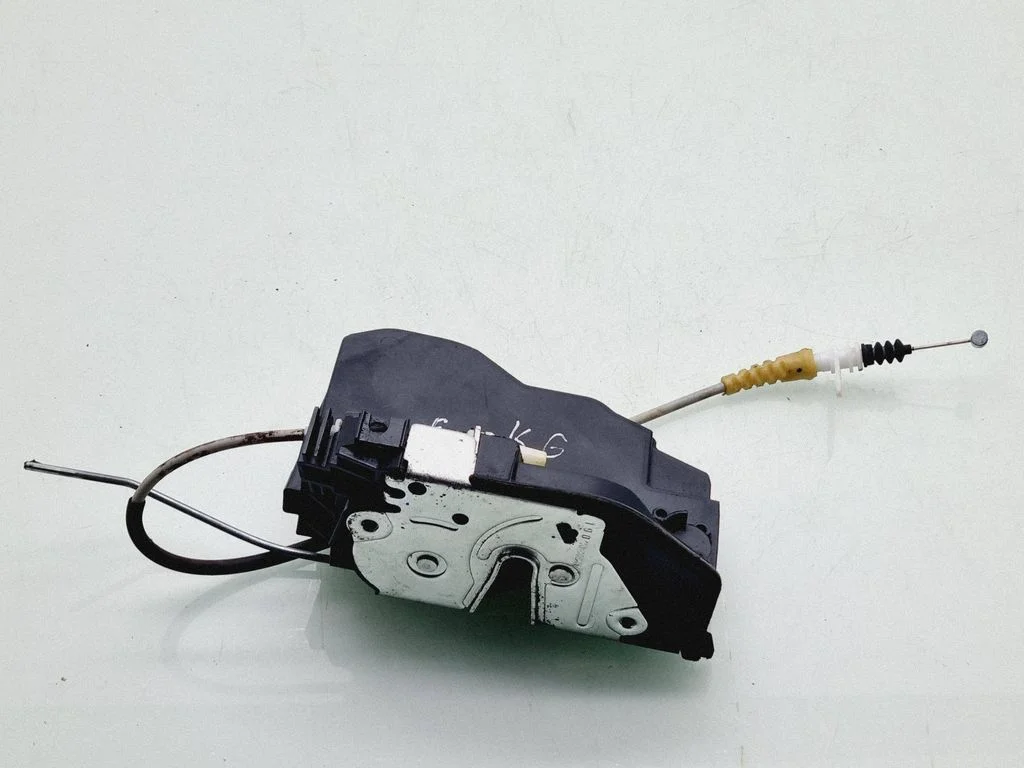 Rear door lock 7202147