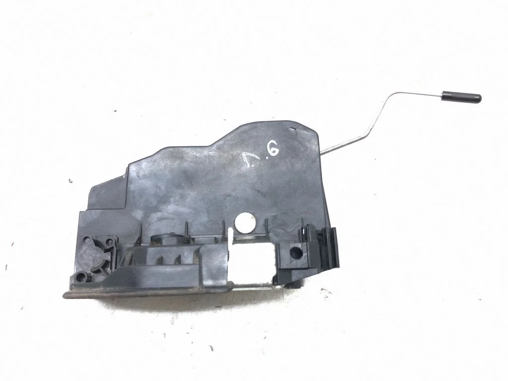 Rear door lock 7276674