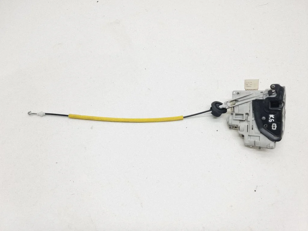 Rear door lock – Audi A6 Allroad C6 (2006-2011)