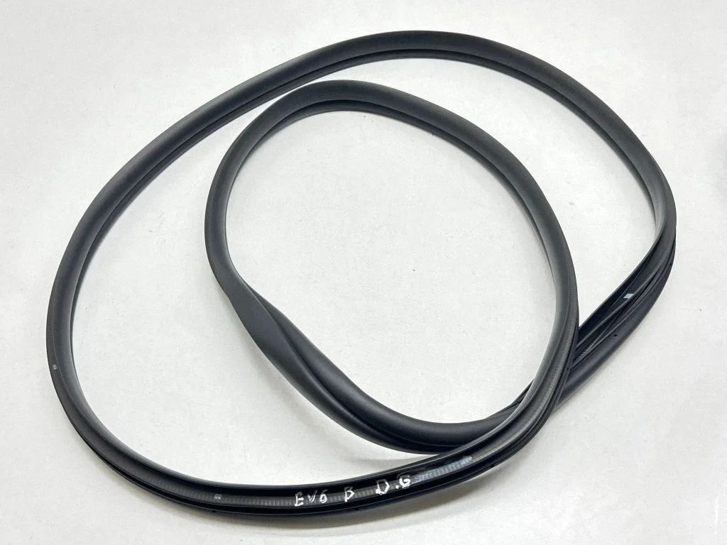 Tagaukse tihend (kere pool) 83120CV000