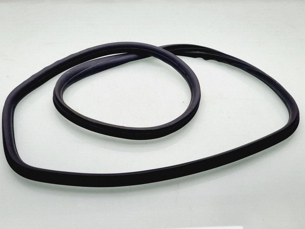 Tagaukse tihend (kere pool) – Volvo V60 (2013-2018)