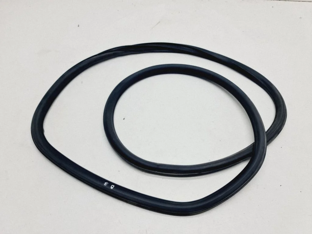 Rear door rubber seal (on body) – Opel Meriva B (2010-2016)