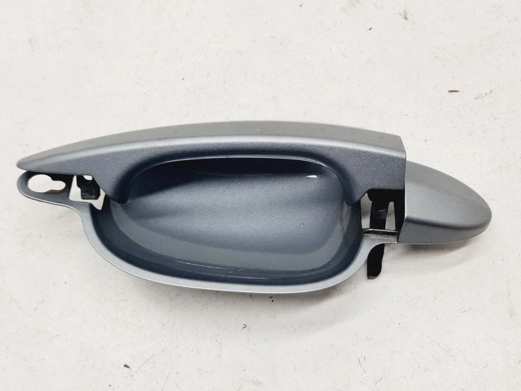 Rear door exterior handle – rear right