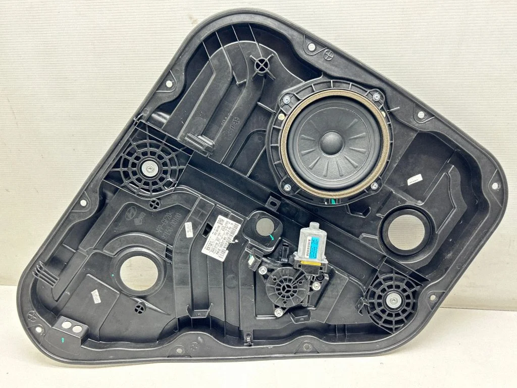 Rear door window regulator with motor 83450D7000