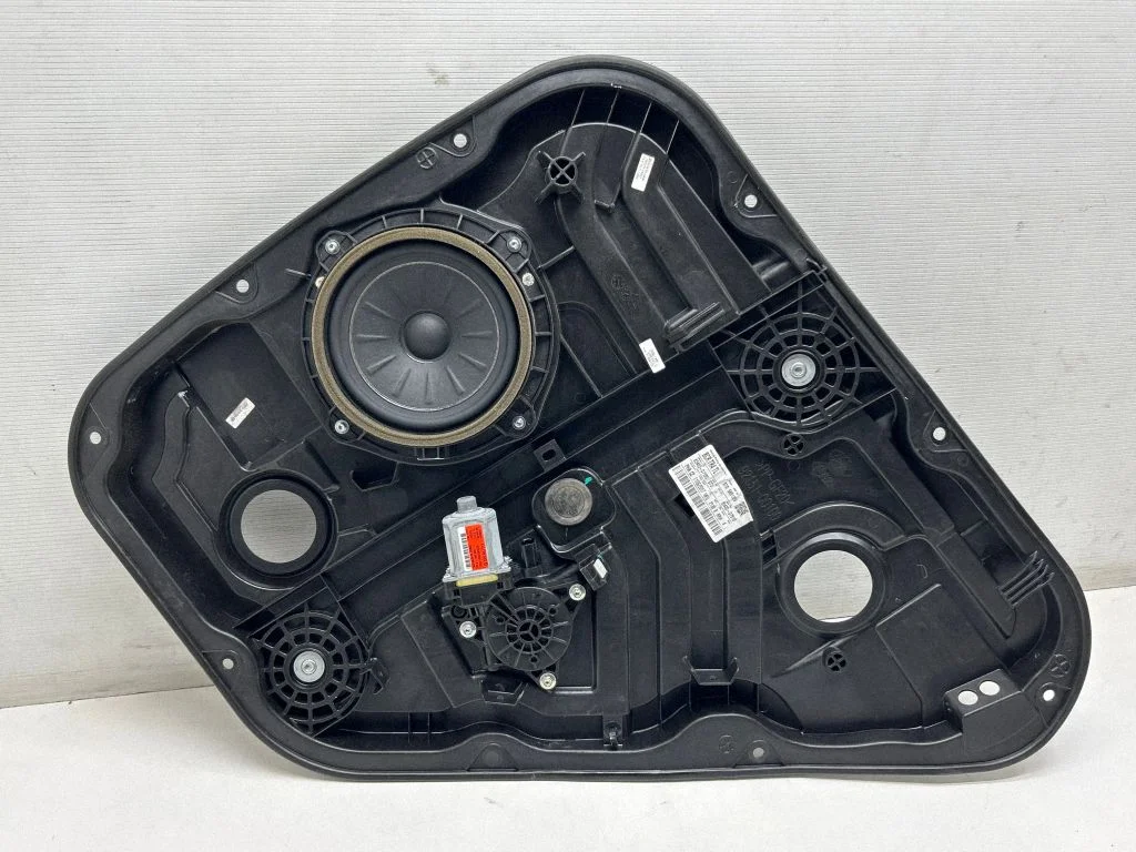 Rear door window regulator with motor 81420D7510