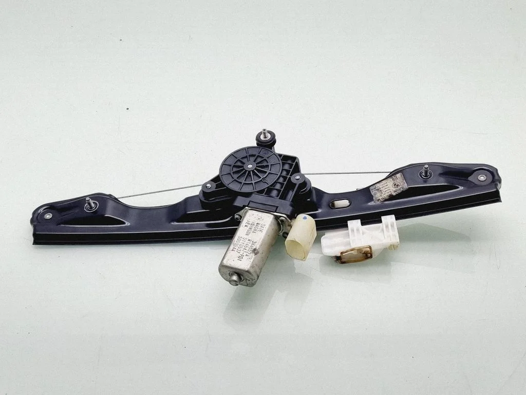 Rear door window regulator with motor – BMW 3 Series F30 F35 F31 (2012-2018)