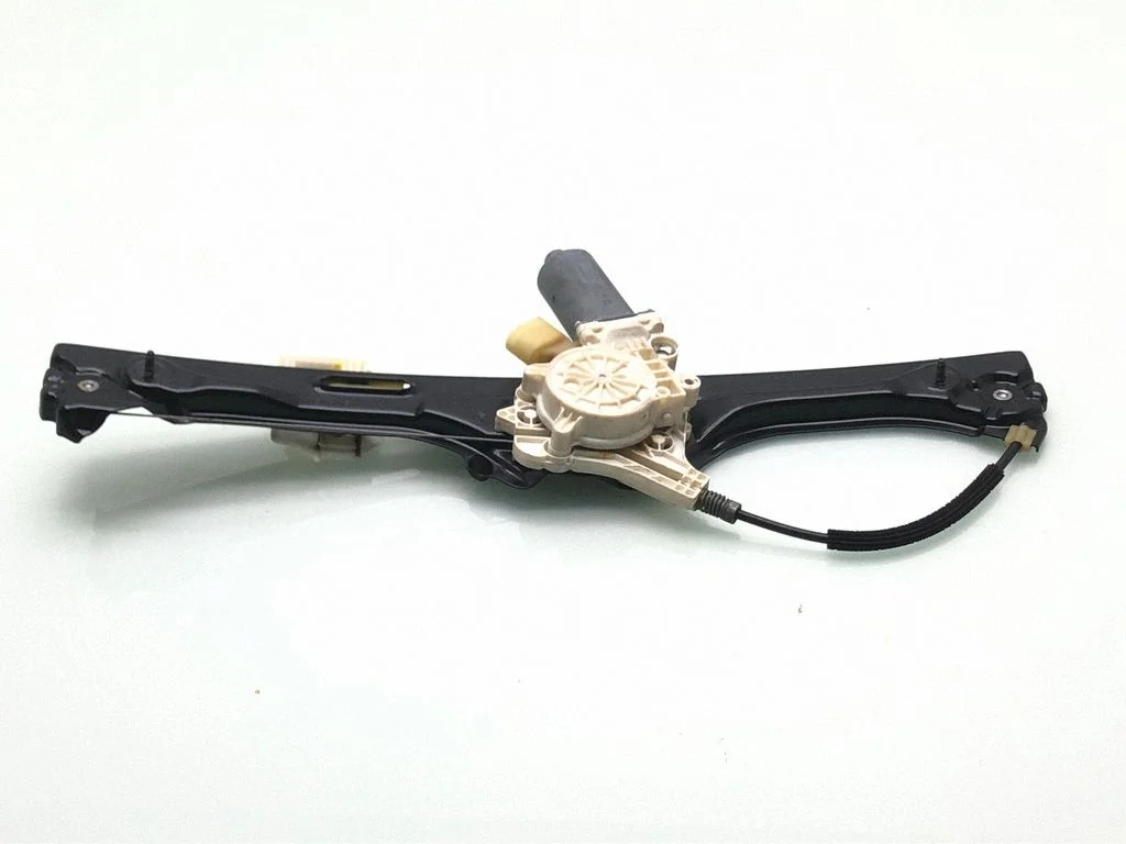 Tagaukse elektriline aknatõstuk mootoriga – BMW X5 E70 (2006-2013)