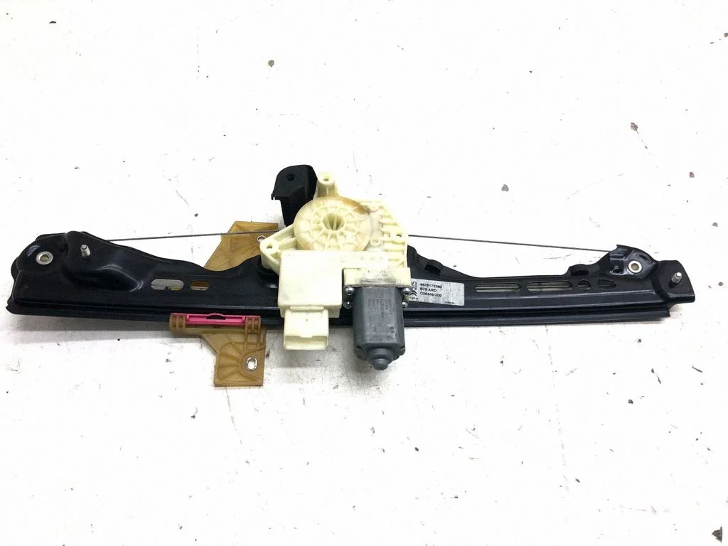 Rear door window regulator with motor 9676172380