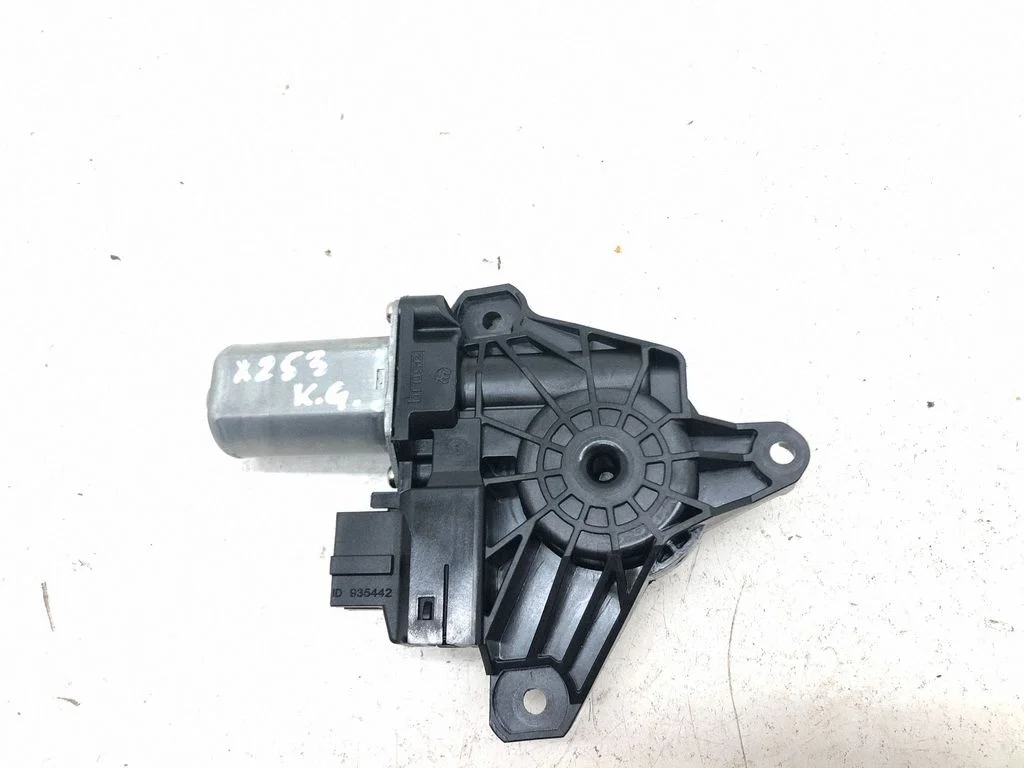 Rear door window regulator motor A2139060502