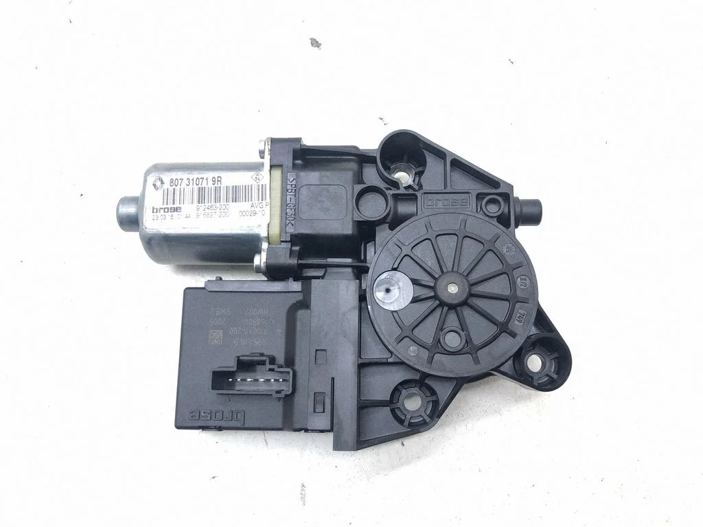 Rear door window regulator motor 827310185R