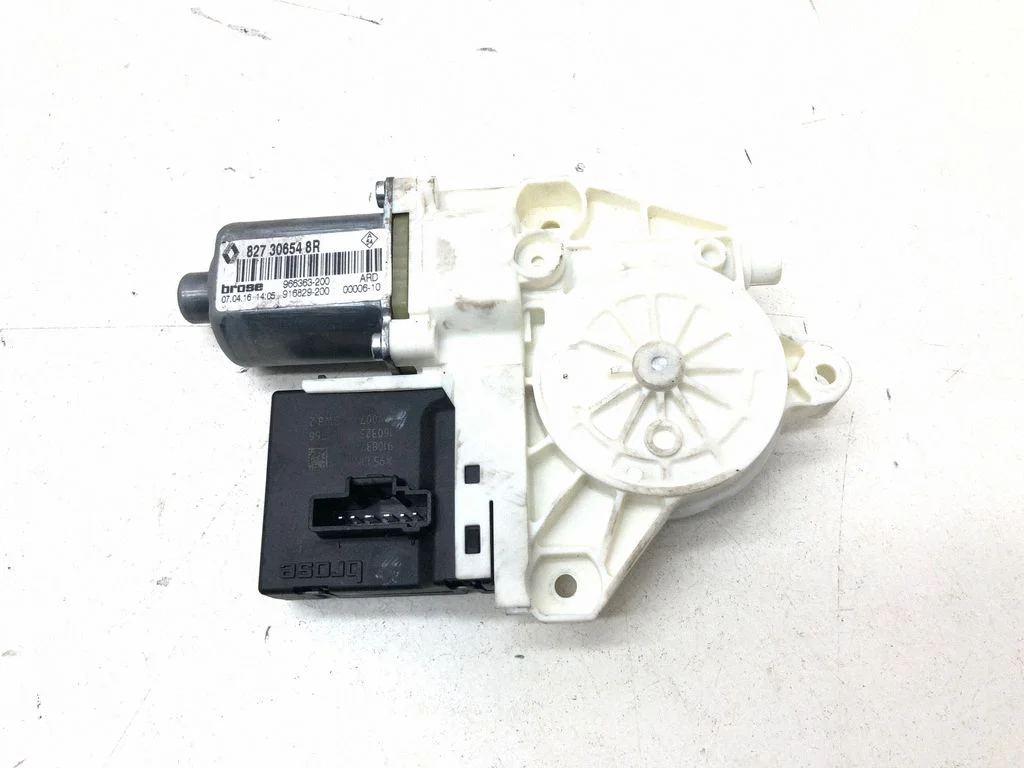 Rear door window regulator motor 827306548R