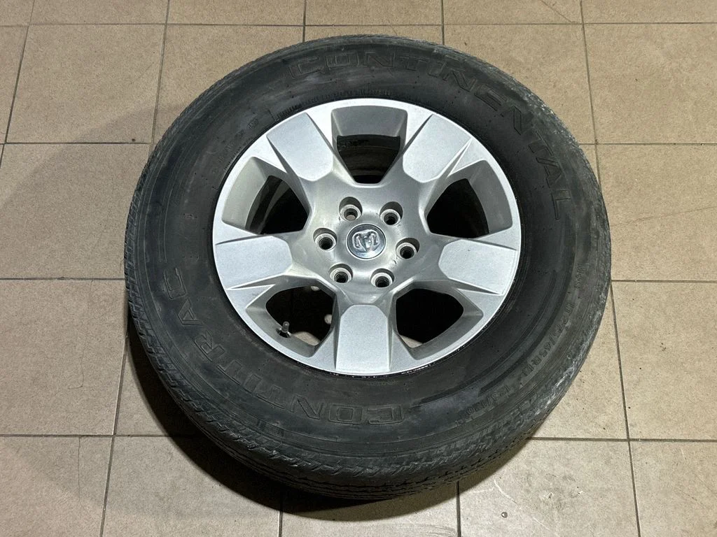 R18 vieglmetāla disks (-i) 5YD45TRMAA