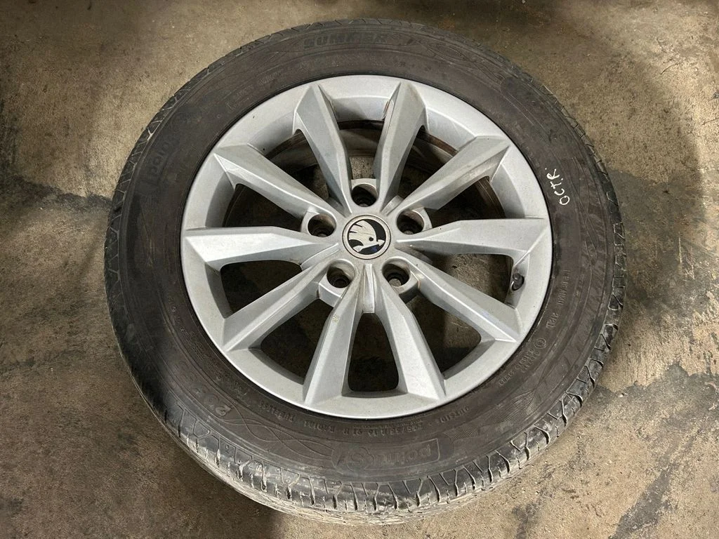 R16 alloy rim 5E0601025B